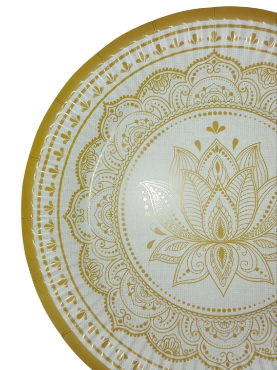 Bir martalik tarelkalar bayramlar uchun 10-20 dona, 18 sm laminatlangan karton
