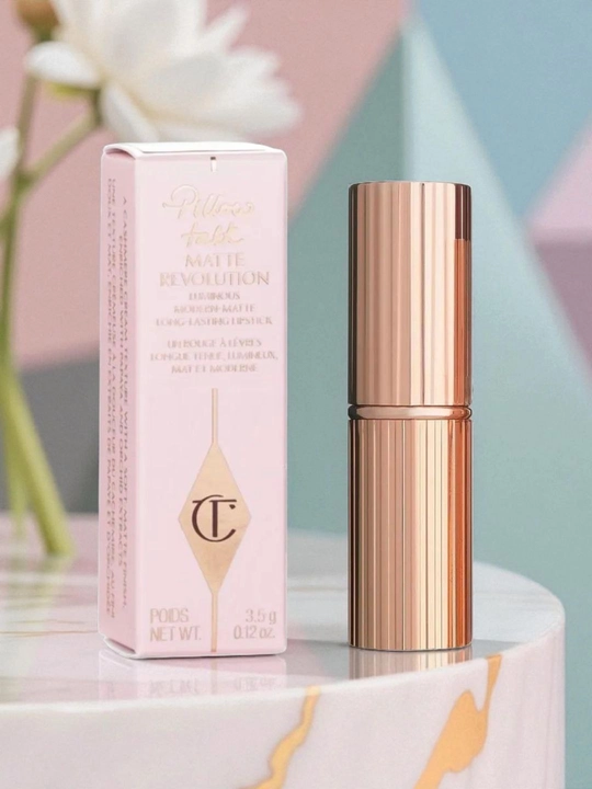 Charlotte Tilbury Matte Revolution Pillow Talk Помада для губ