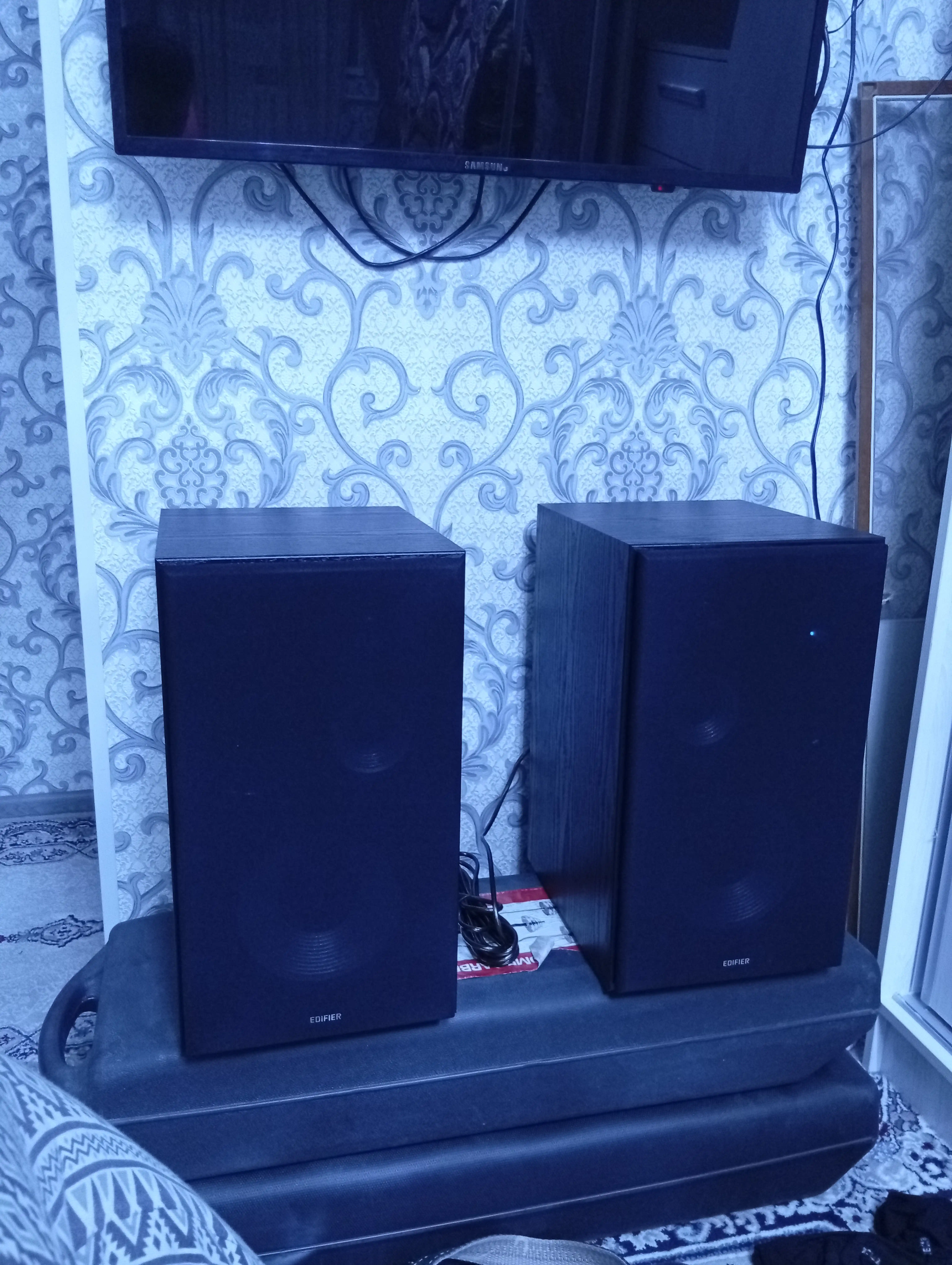 Aktiv akustik tizim Edifier R2850DB 2.0, 150 Vt
