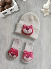Розовый