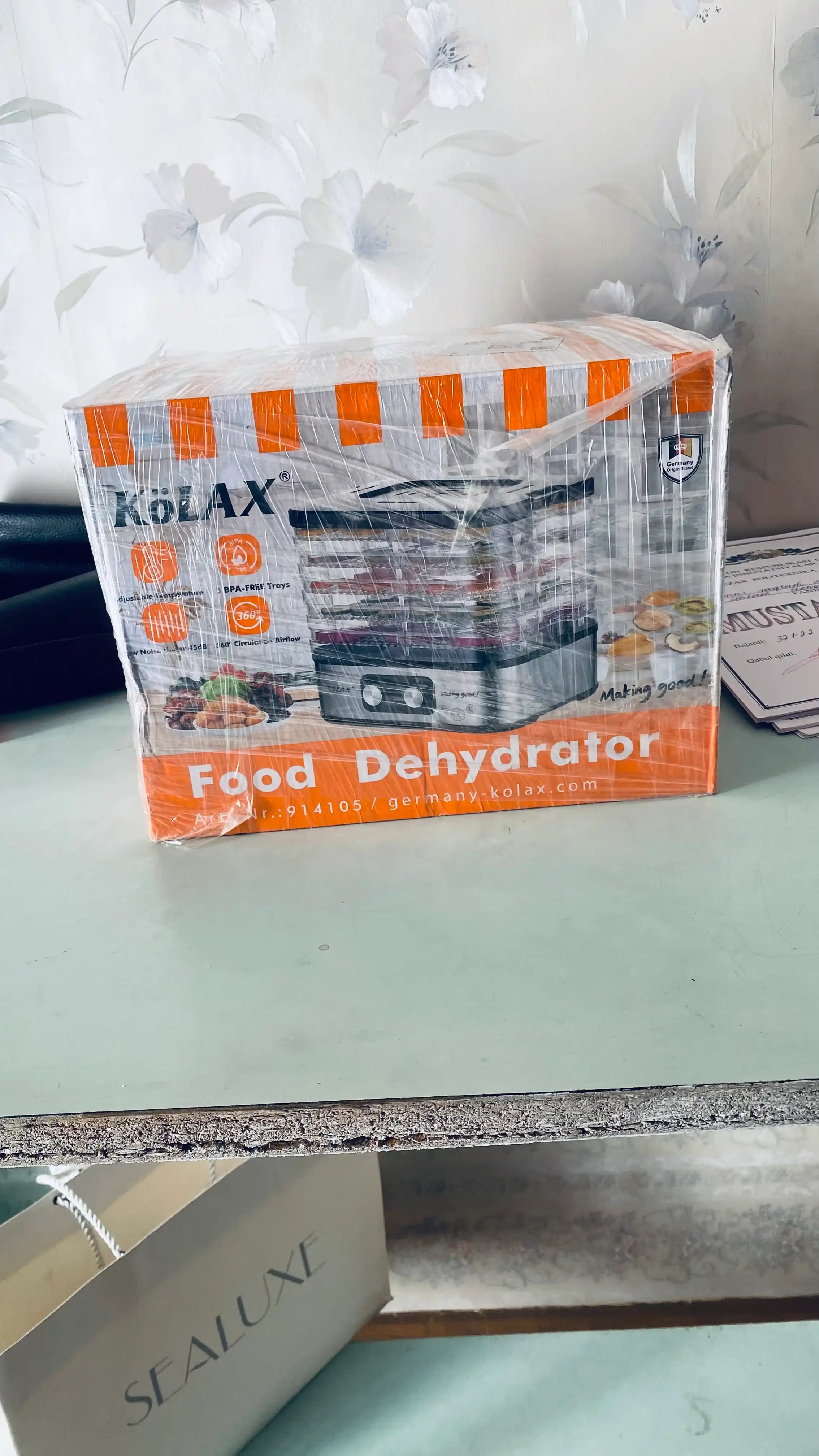 Sabzavot va mevalar uchun quritgich, Kolax, 5 ta taglik, haroratni sozlash, taymer