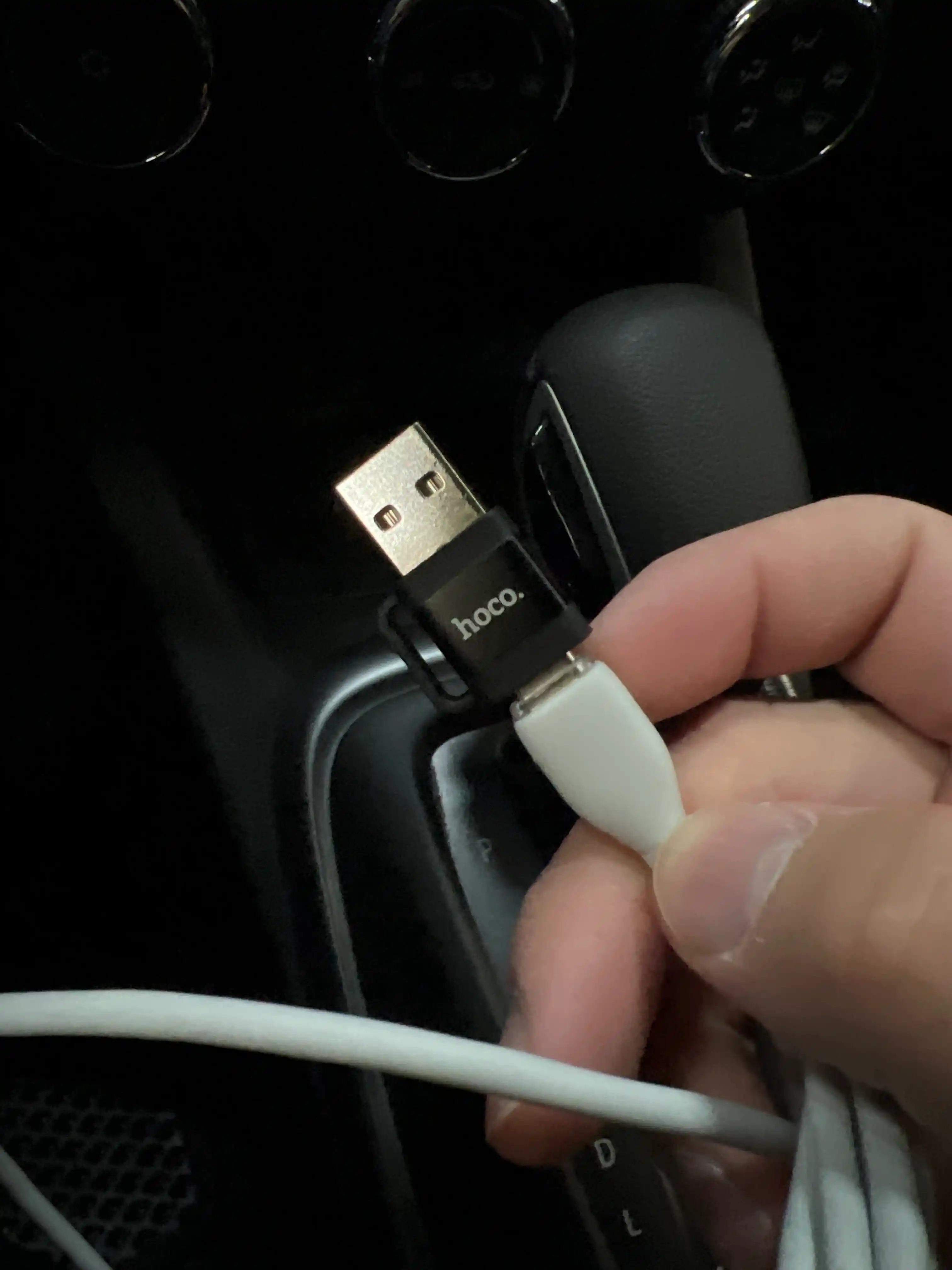 Адаптер переходник Hoco UA31B Lightning–USB-C OTG для iPhone, зарядка и передача данных