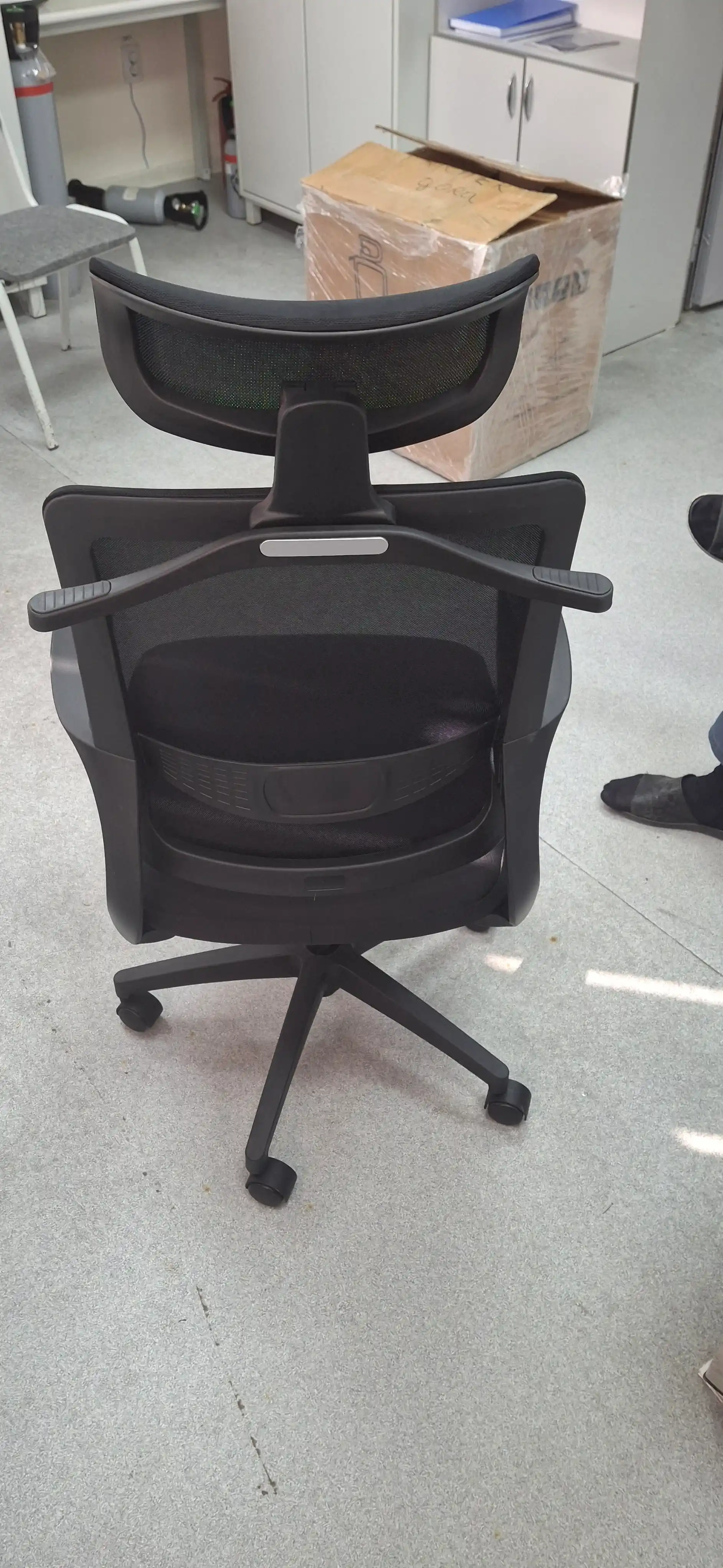 Ofis uchun kreslo PRICHER, qora