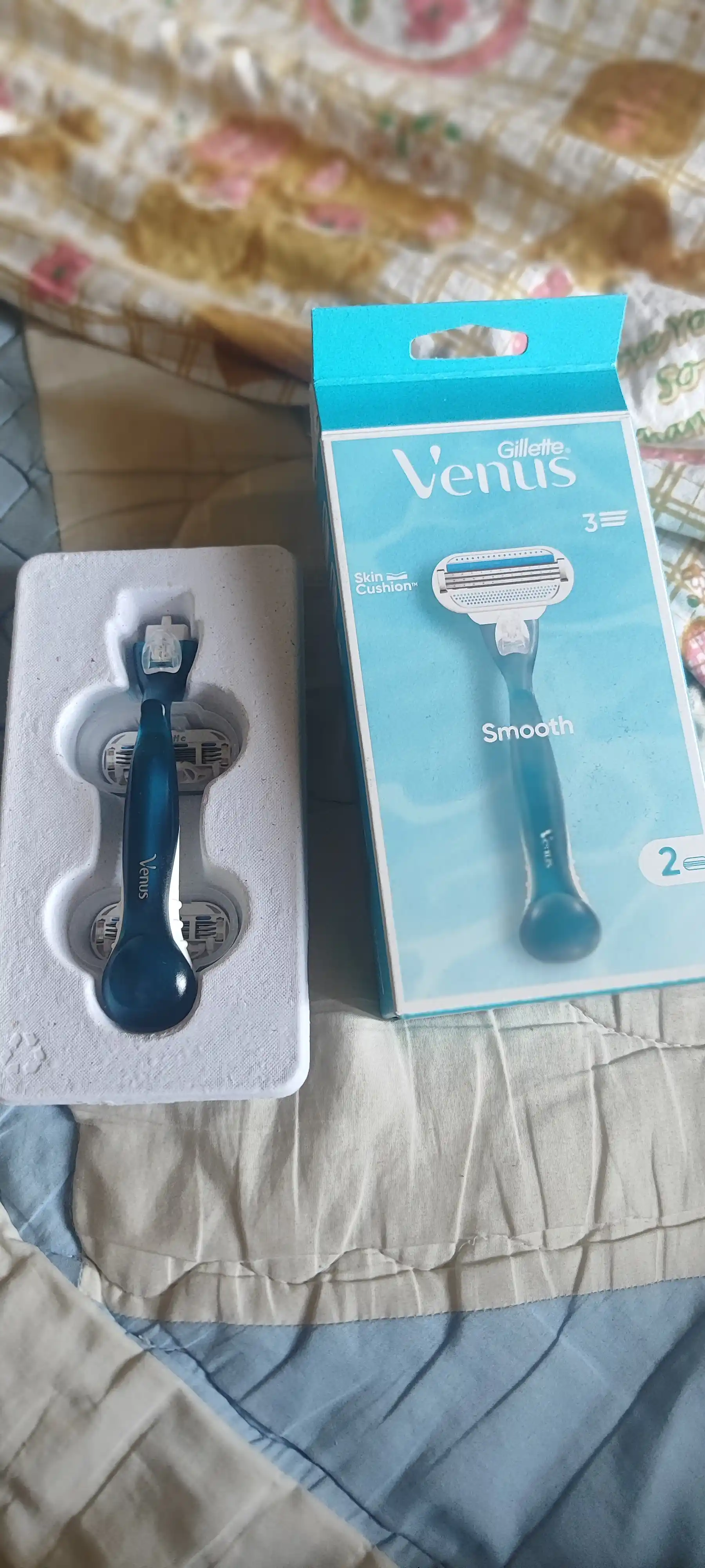 Женская бритва Venus Smooth, с 2 сменными кассетами