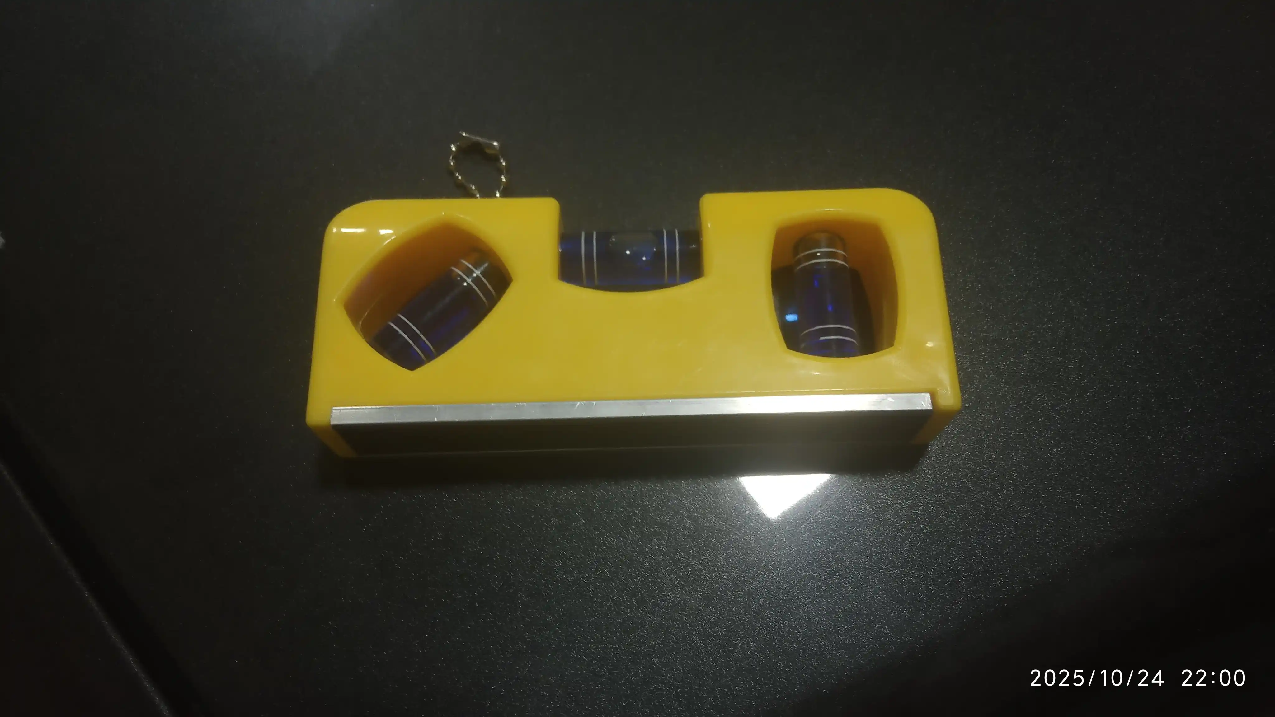 Qurilish uchun tekislash asbobi, magnit, uch tekislik, 100 mm