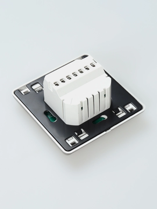 Termoregulyator VIVAE51 — elektr issiq pol uchun aqlli termostat