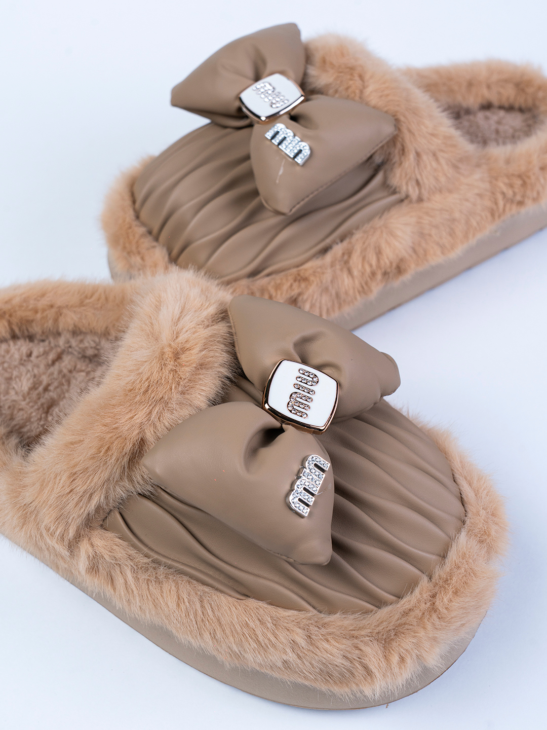 Porno busty kelin va mehmonlar