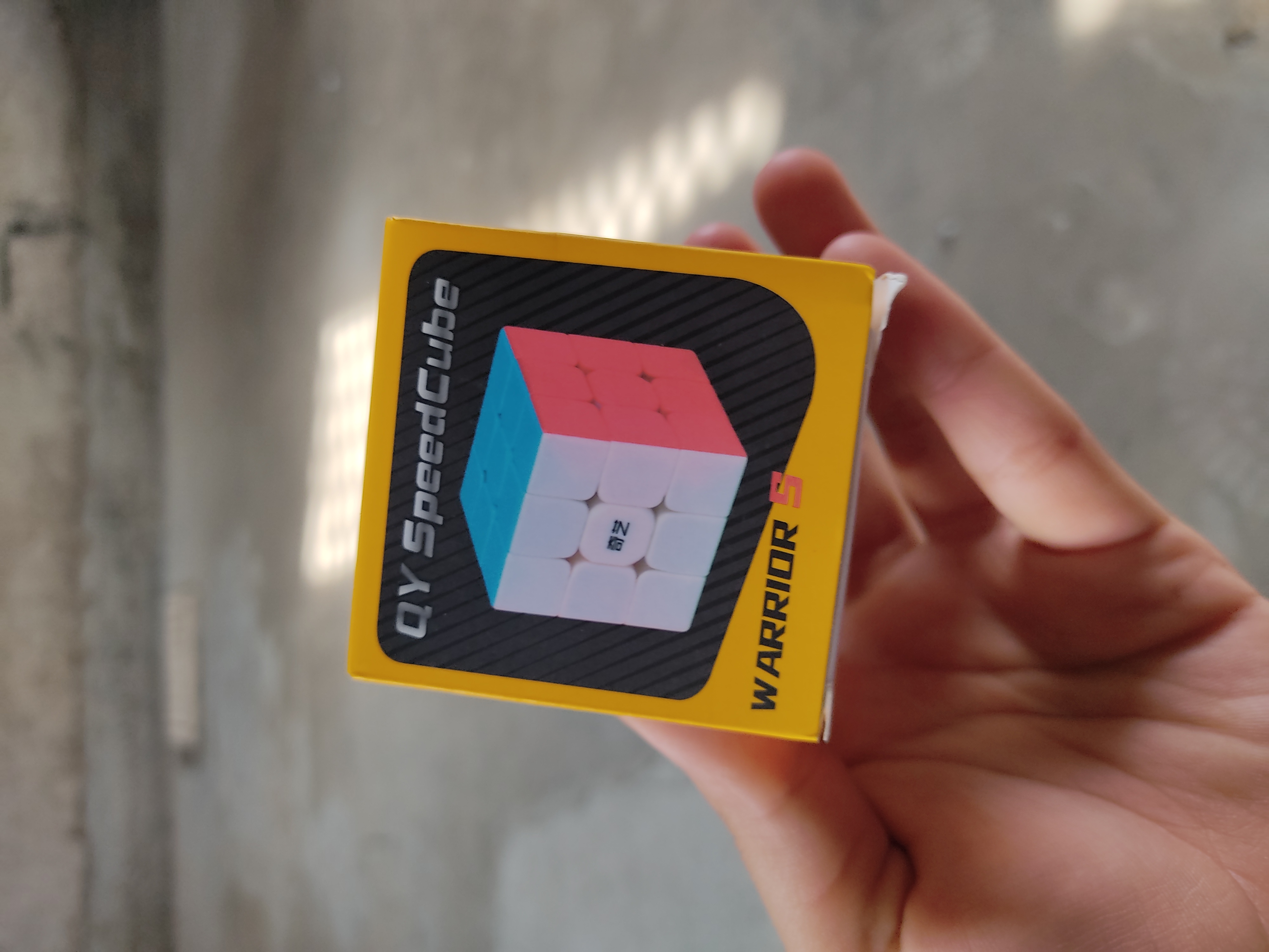 Rubik kubigi 3×3×3: QY Speedcube Warrior va MoYu MF8888
