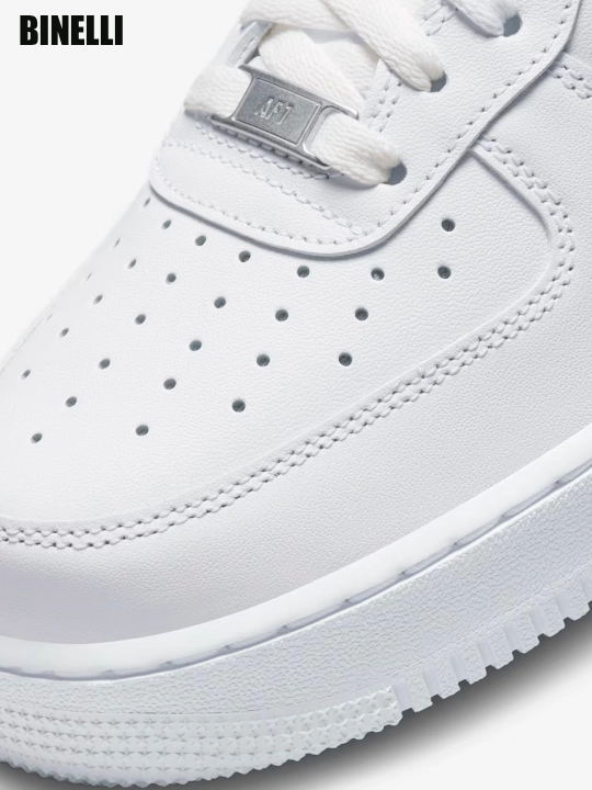 Erkaklar, ayollar va o‘smirlar uchun sport krossovkalar Nike Air Force 1, 40–44 o‘lchamda