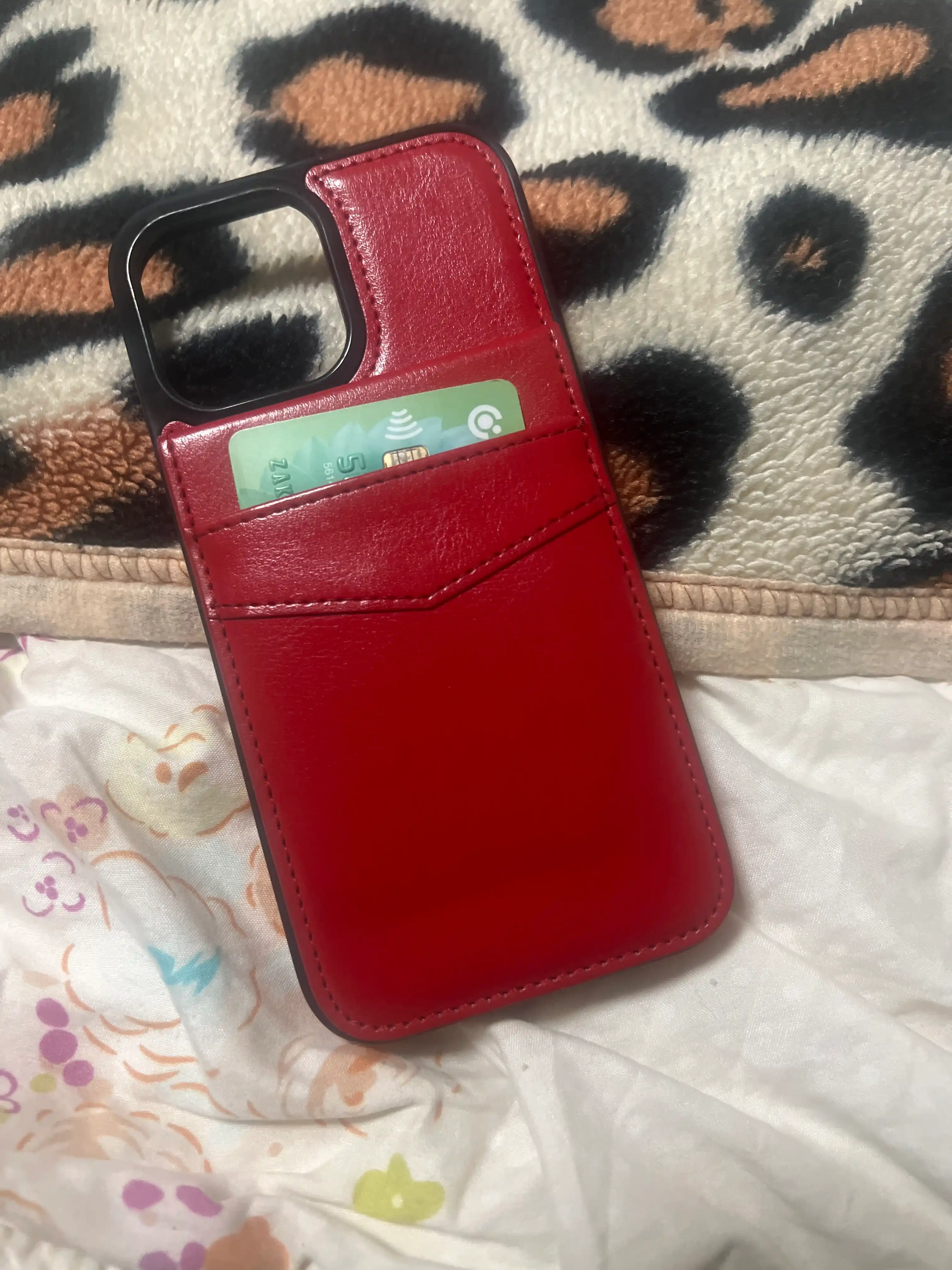 Universal g'ilof-kitobi, karta ushlagichi bilan, iPhone uchun