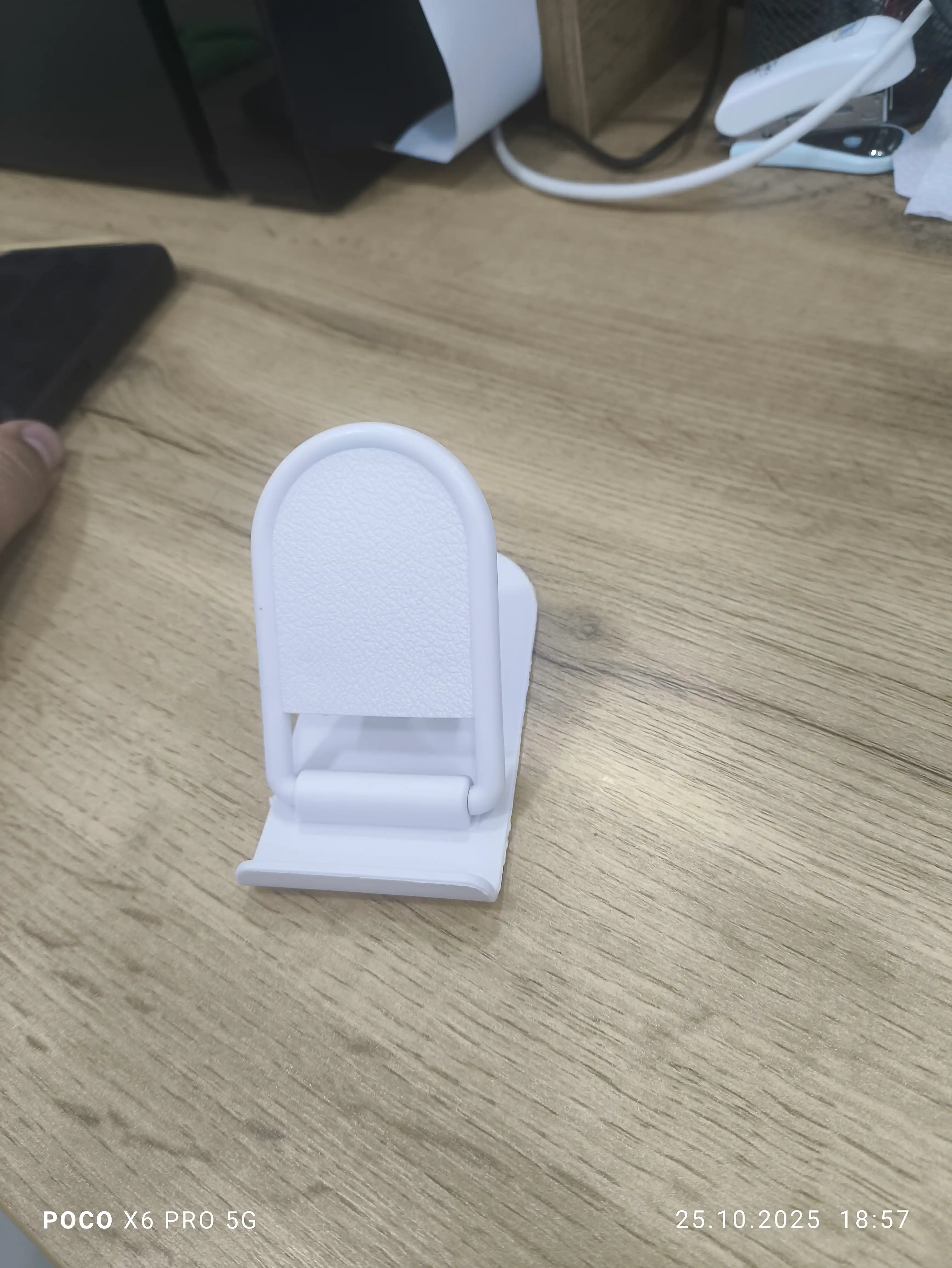 Telefon va planshet uchun yig'iladigan telefon ushlagich