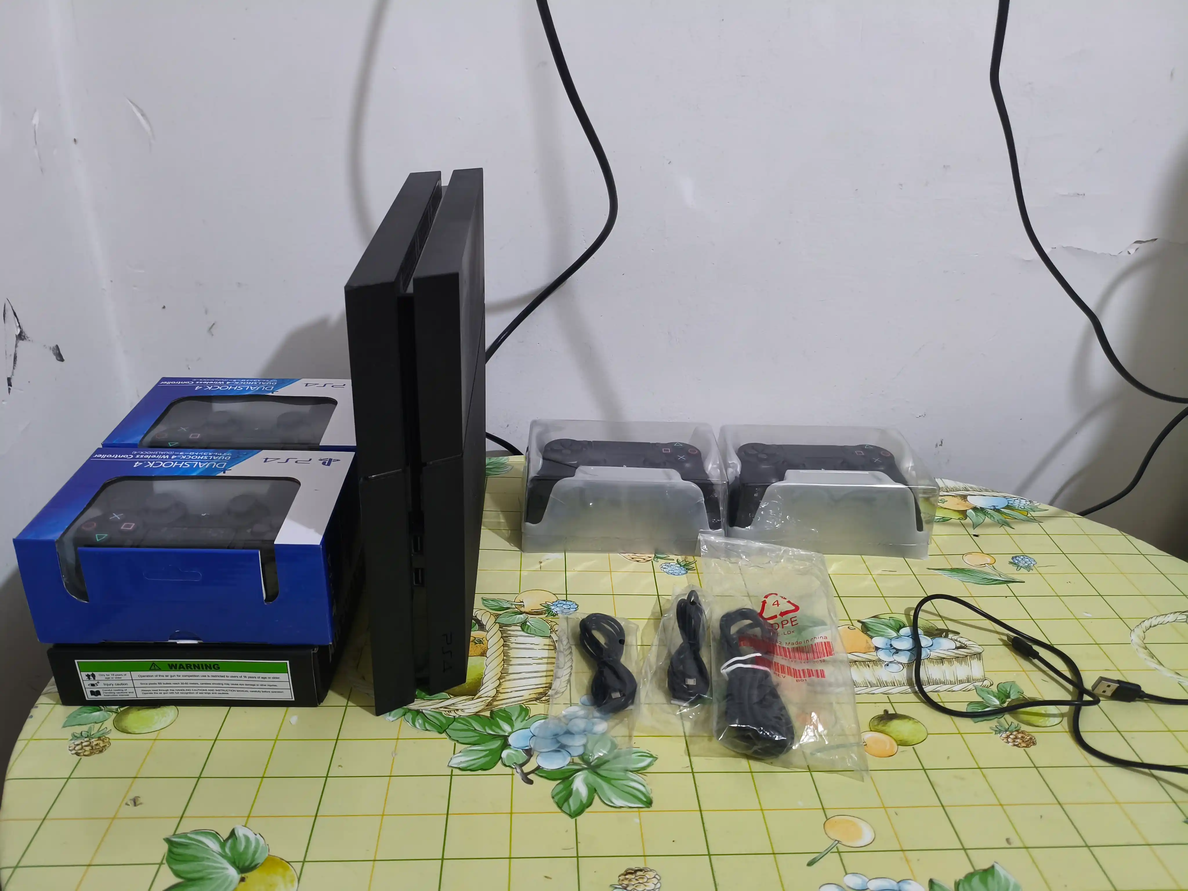 O'yin konsoli PS4 Sony Playstation4 11.00 Versiya vzlom Avtohen 4,donaJoystik,15 ta o'yin