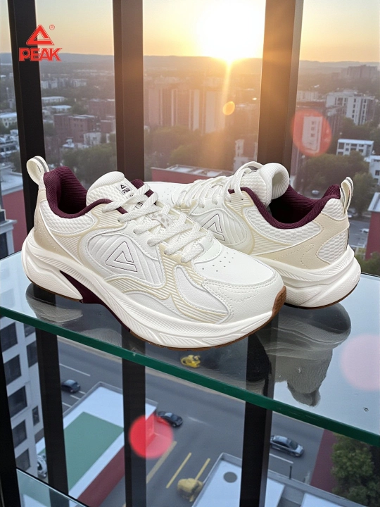 Ayollar uchun krossovkalar PEAK SPORT, yomg'irga qarshi