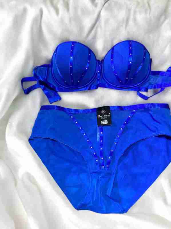 Naruto kema goyasi porno Yetuk frantsuz ayol bilan ikki marta kirish porno