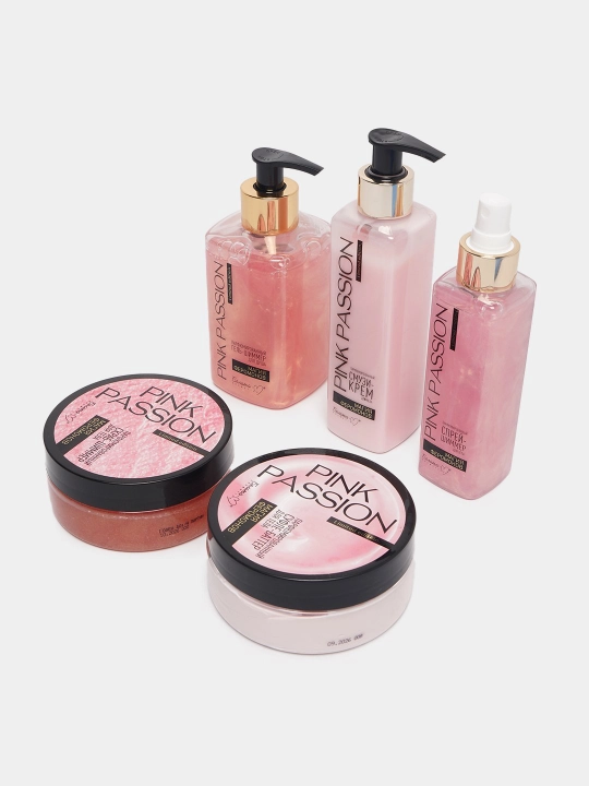 PINK PASSION 5 in 1 набор для ухода за телом с феромоном