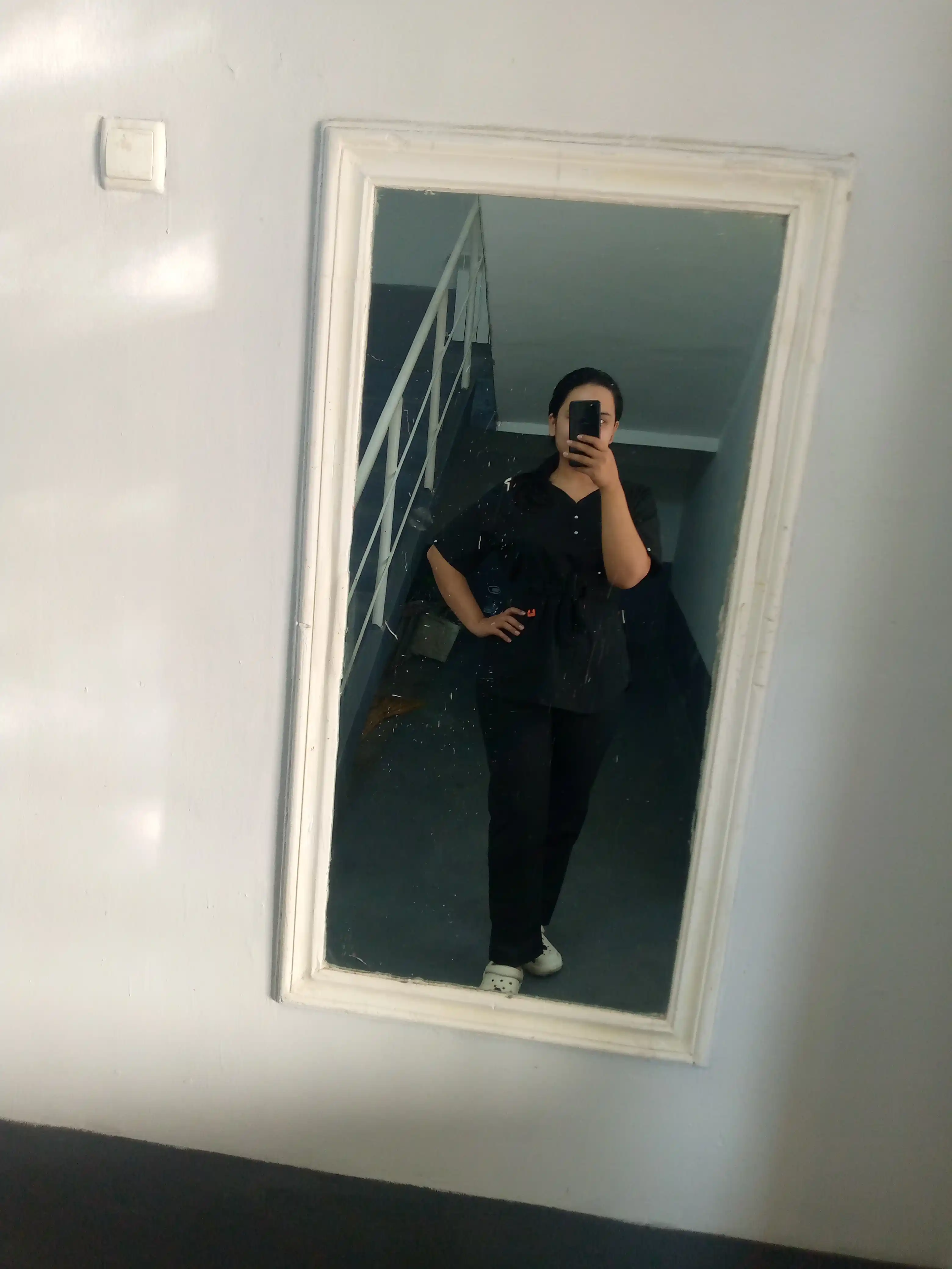 Ayollar tibbiy formasi, uniform, maxsus kiyim
