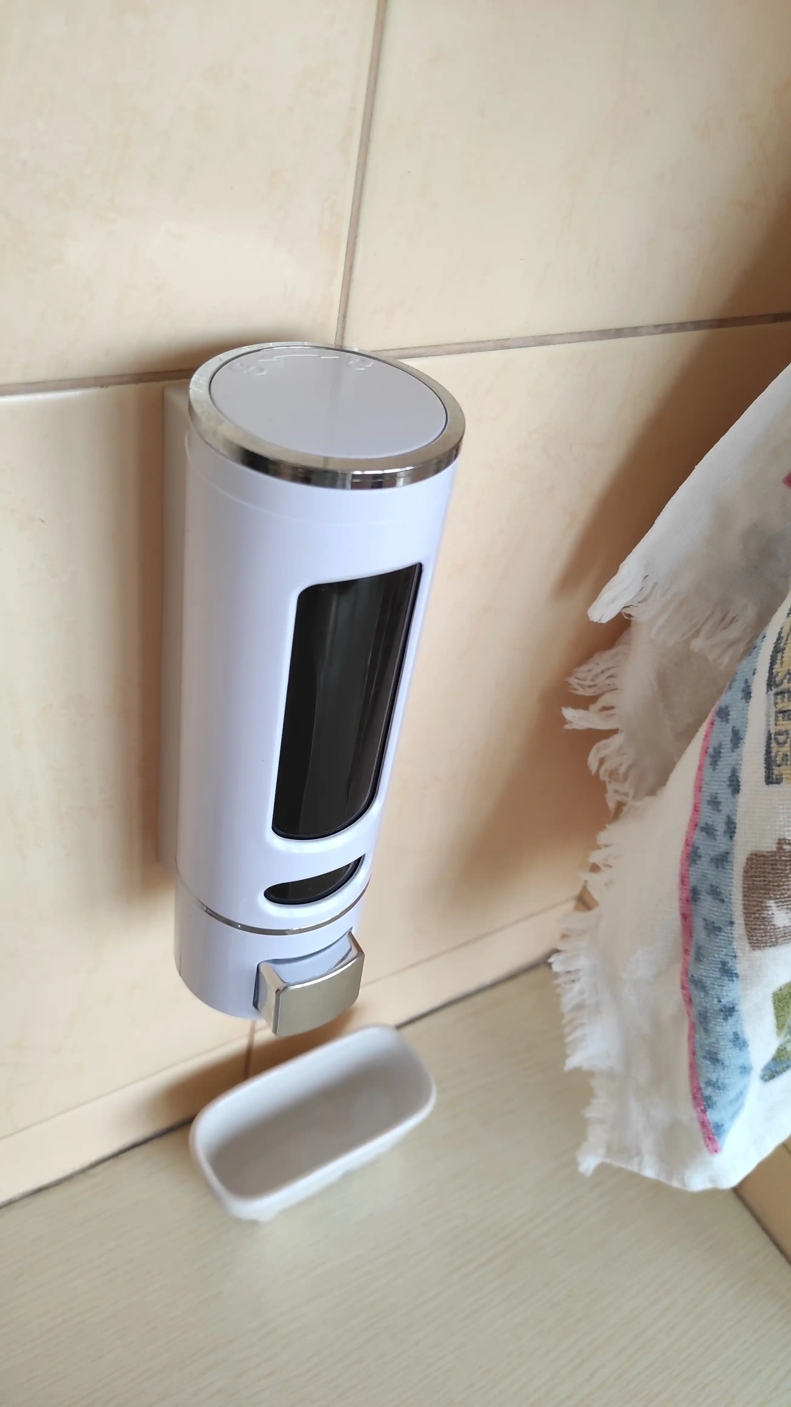 Suyuq sovun uchun dispenser, 400 ml
