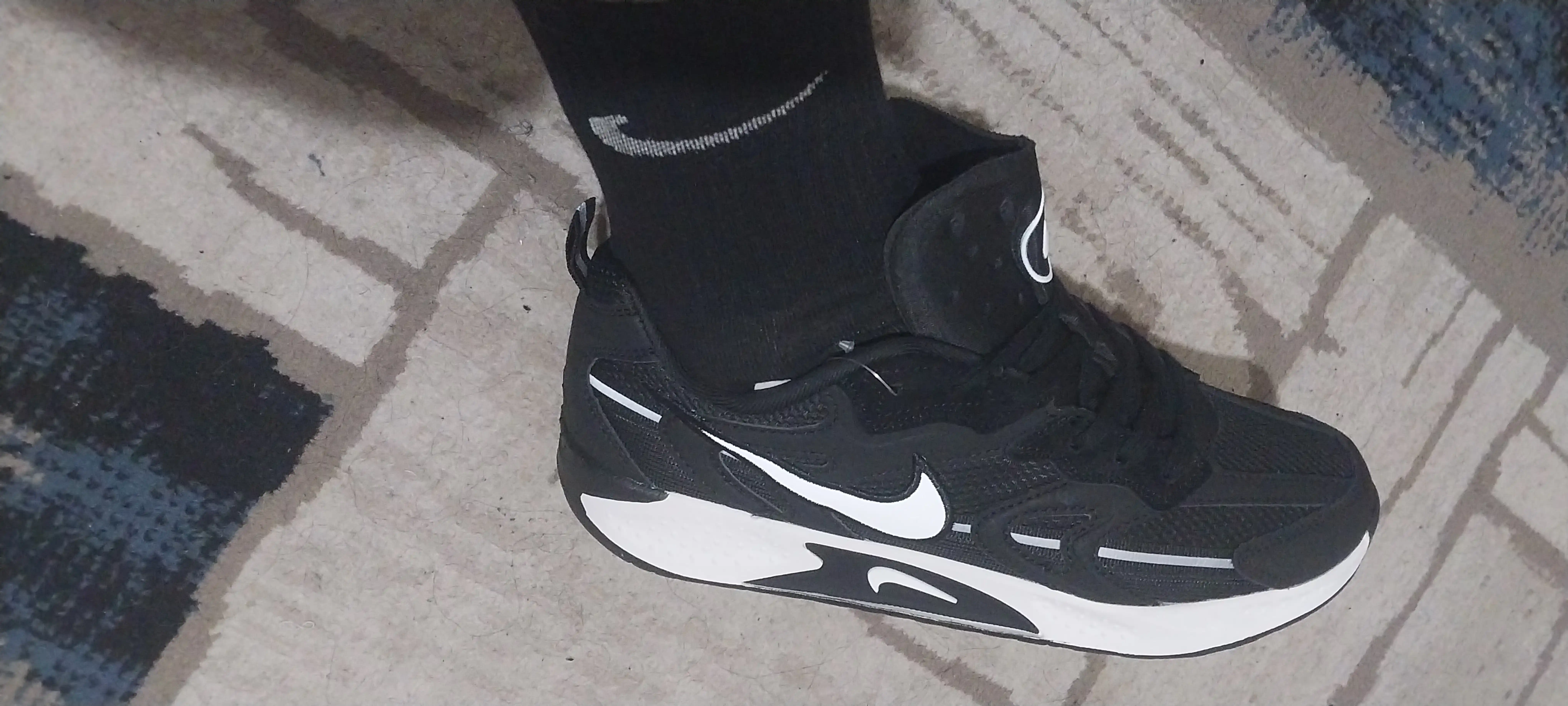 Erkaklar, ayollar, o‘smirlar krossovkalari Nike JAM, zal uchun, sport uchun, 41–45