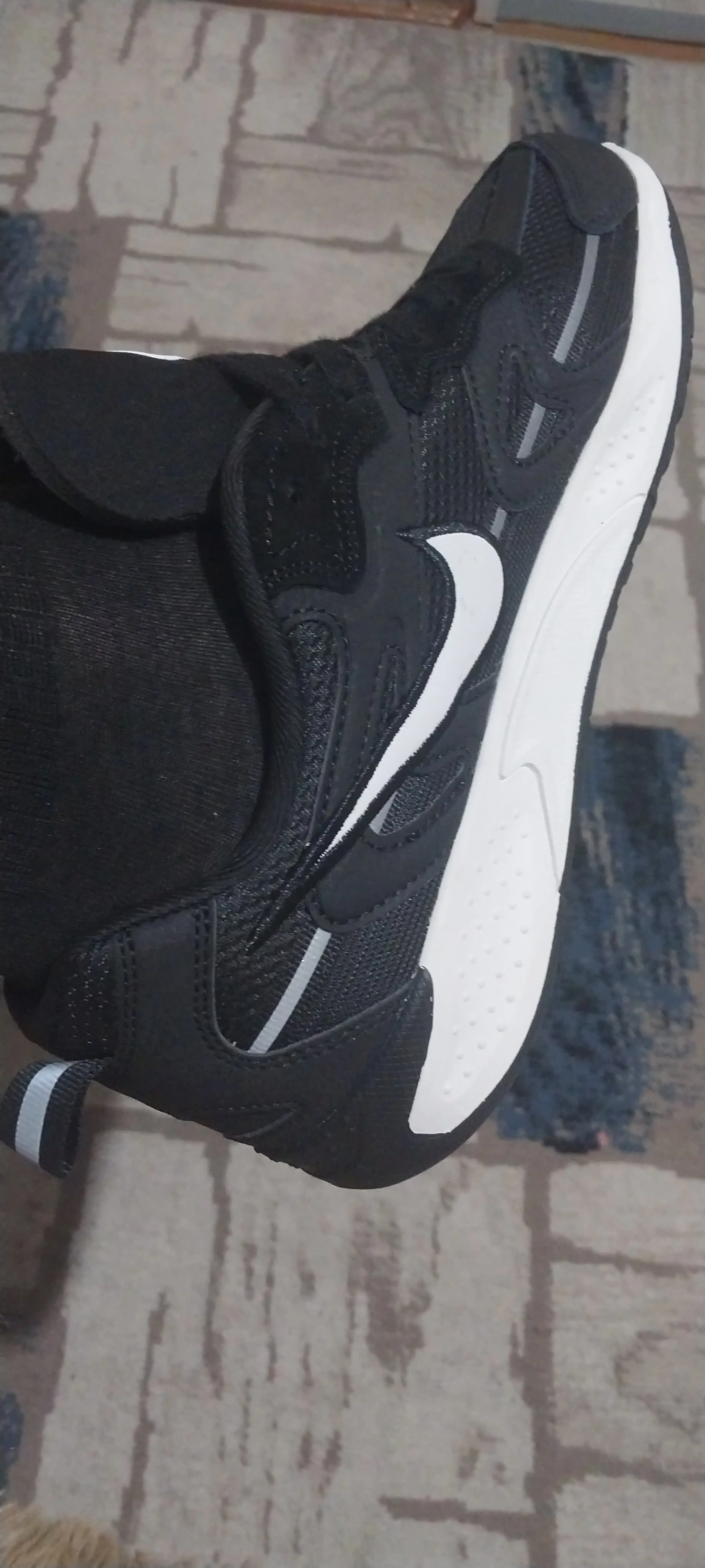 Erkaklar, ayollar, o‘smirlar krossovkalari Nike JAM, zal uchun, sport uchun, 41–45