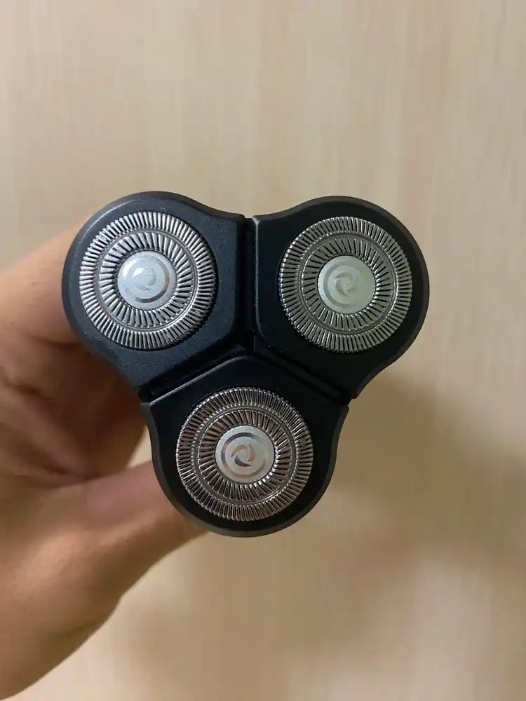 Elektr ustara va trimmer 3 tasi 1 da, mashinkalar soqol olish uchun, trimmer
