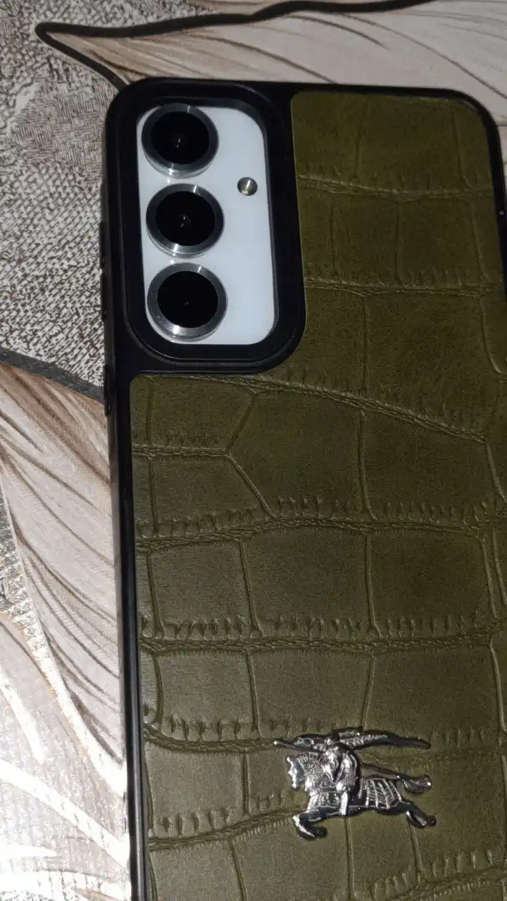 Защитное стекло для камер Samsung и iPhone