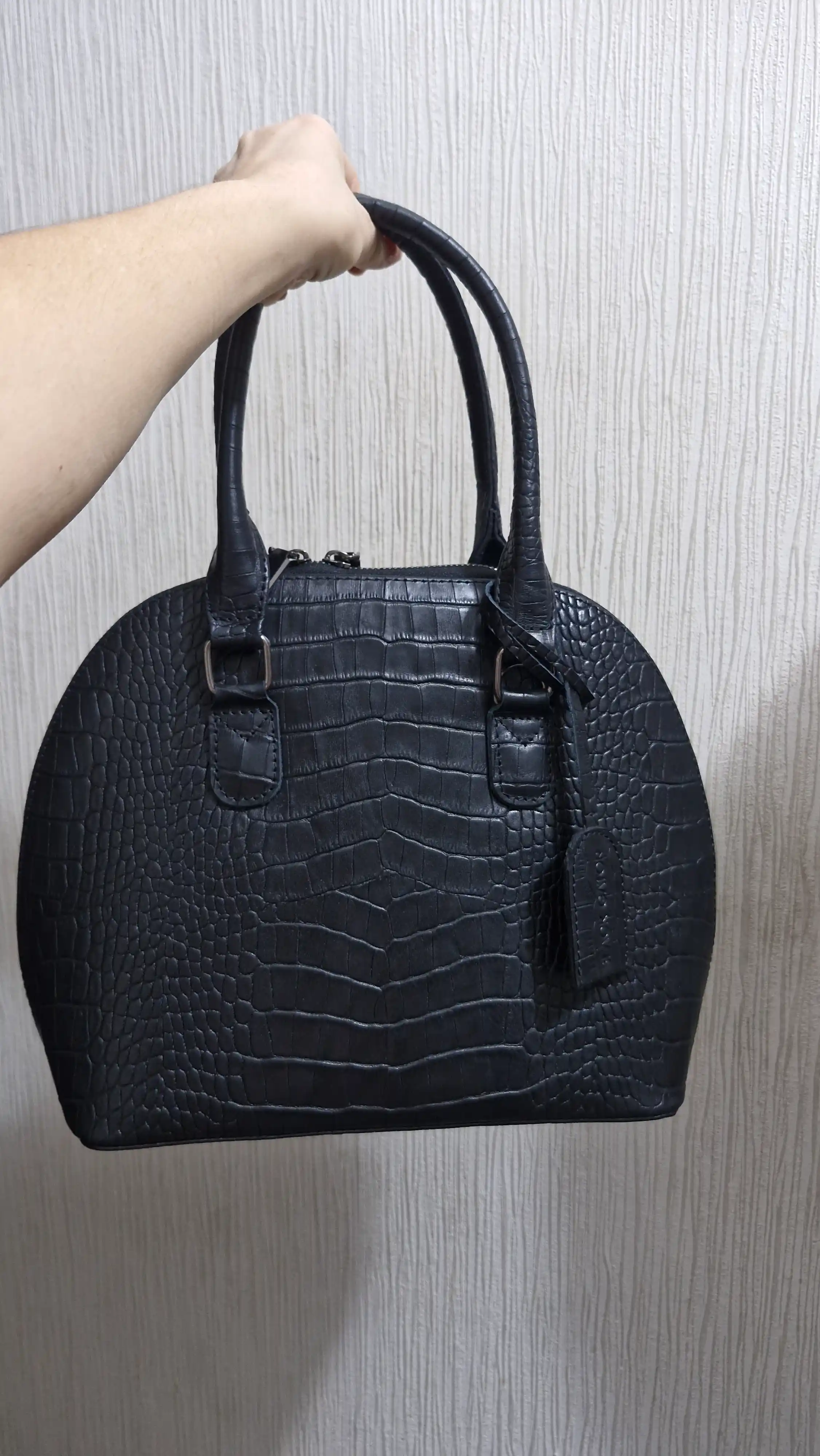 Ayollar sumkasi tabiiy charmdan Black Gator