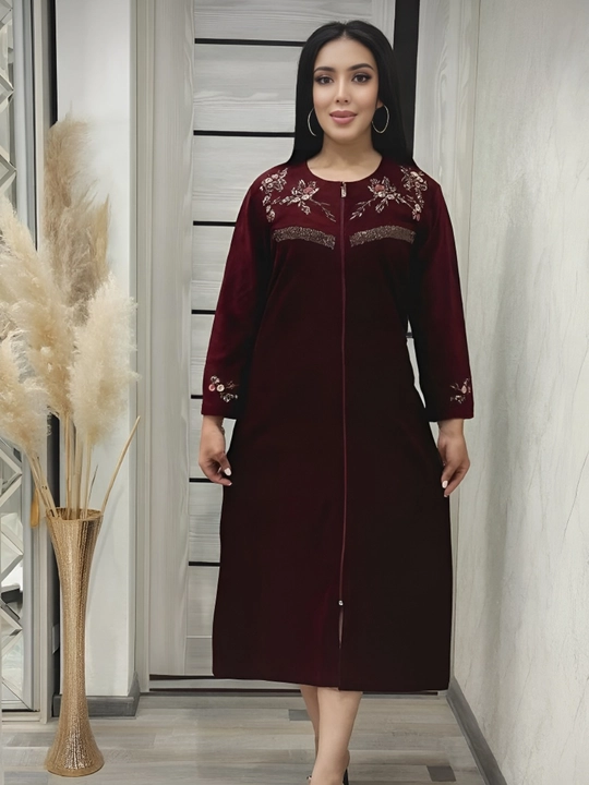 Ayollar uchun velvetdan uy xalati - 