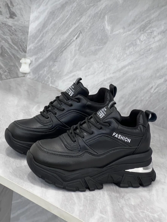 Кроссовки для женщин и девочек FASHION
