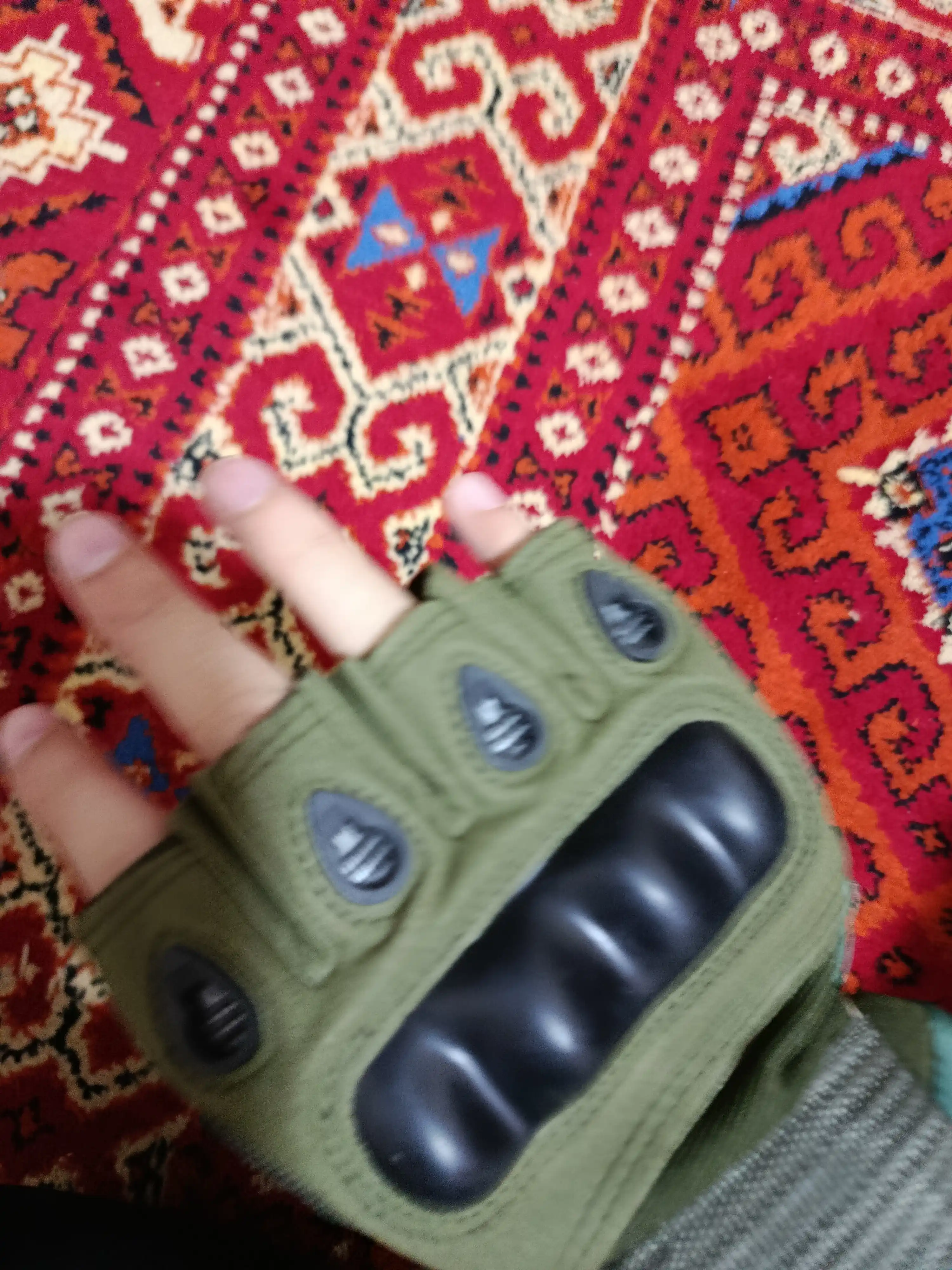 Тактические перчатки без пальцев – для охоты, спорта и повседневного ношения