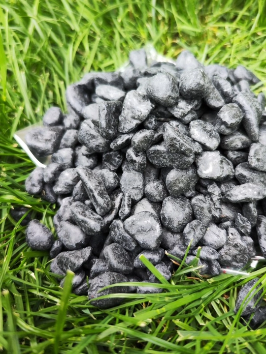 Dekor, landshaft, akvarium va gultuvaklarni bezash uchun tosh, rangli toshlar