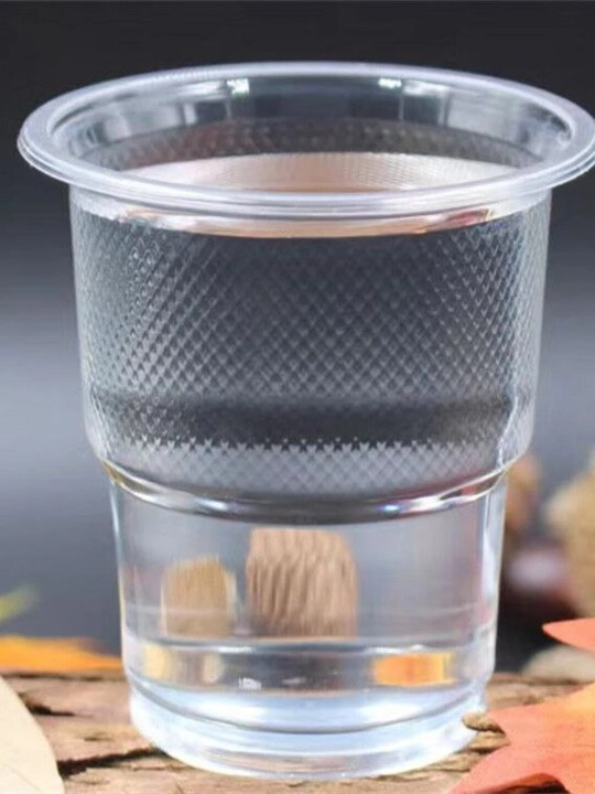 Plastik bir martalik, 200 ml stakanlar - toza va qulay