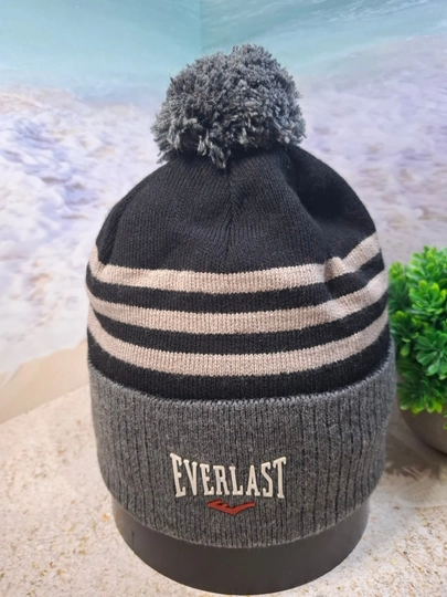 Шапка мужская спортивная зимняя вязаная с помпоном на флисе Everlast — SHAPKAD-EVERLASTSHAPKA-БЕЖМЕЛ-60