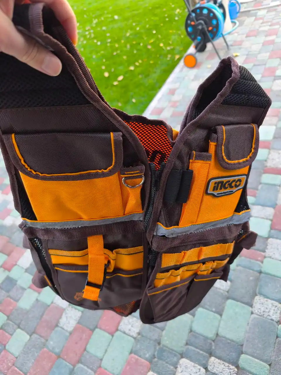 Жилет для инструментов Ingco HTVT0901 Industrial