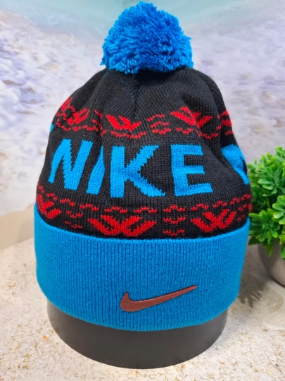 Шапка спортивная, с помпоном, мужская, NIKE — SHAPKAD-NIKESHAPKA-ЛАЗУР-60