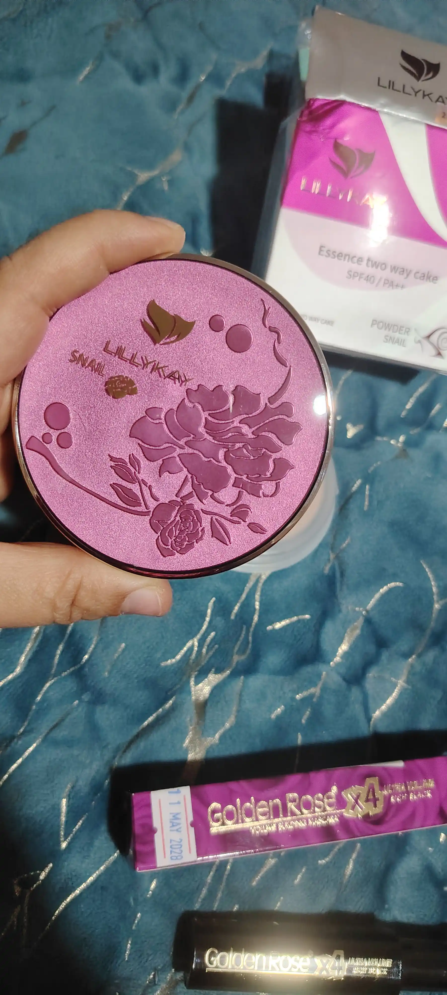 Lillykay Essence Two Way Cake SPF40 PA++ salyangoz mutsinli kompakt pudra