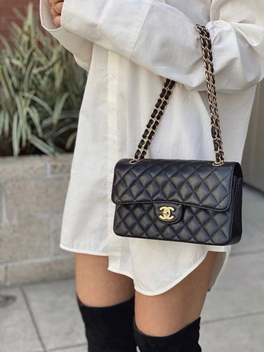 Chanel uslubidagi ayollar yelkama-sumkasi, mini Chanel debriyaj sumkasi