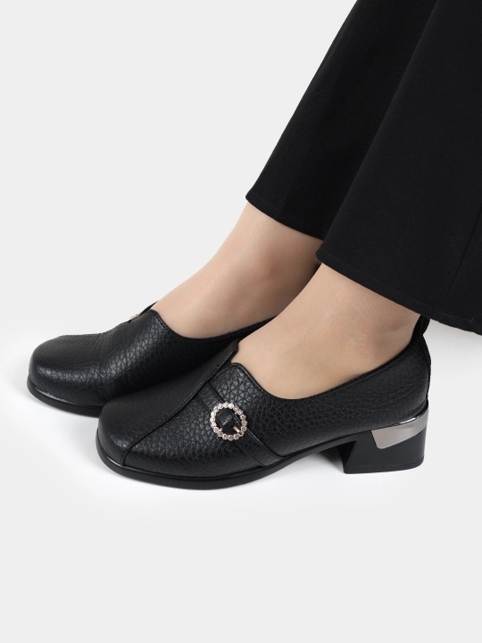 Ayollar poyabzali Sling Black Stiletto - barqaror poshnali zamonaviy poyabzal, nachos yo'q