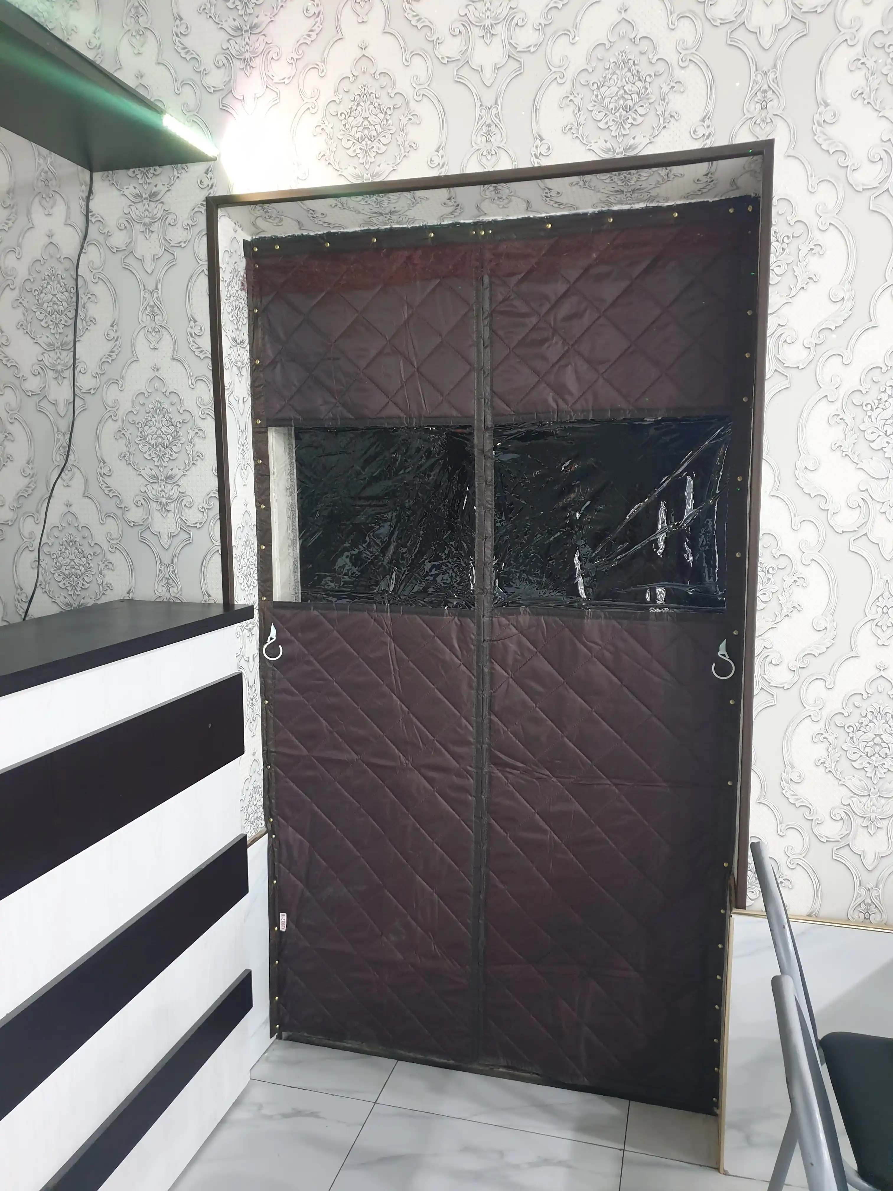 Derazali eshik uchun magnit izolyatsiyalangan parda