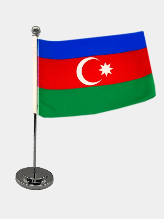 Zanglamaydigan po'latdan yasalgan bayroq ustunidagi 15*21 bayroqlar