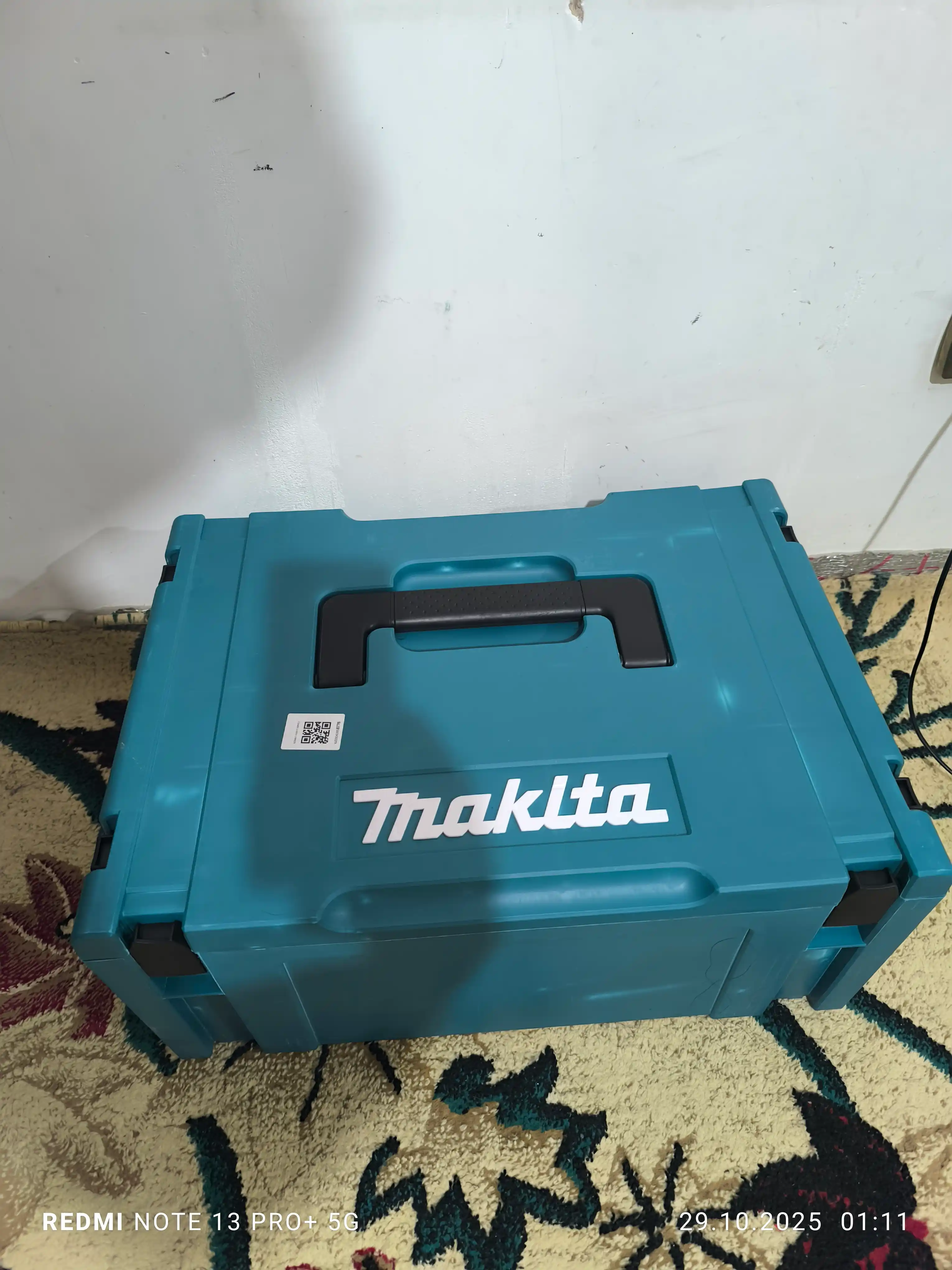 Akkumulyatorli to'plam 6 tasi 1 da, perforator, shurupovert, gaykovert, bolgarkа, arra