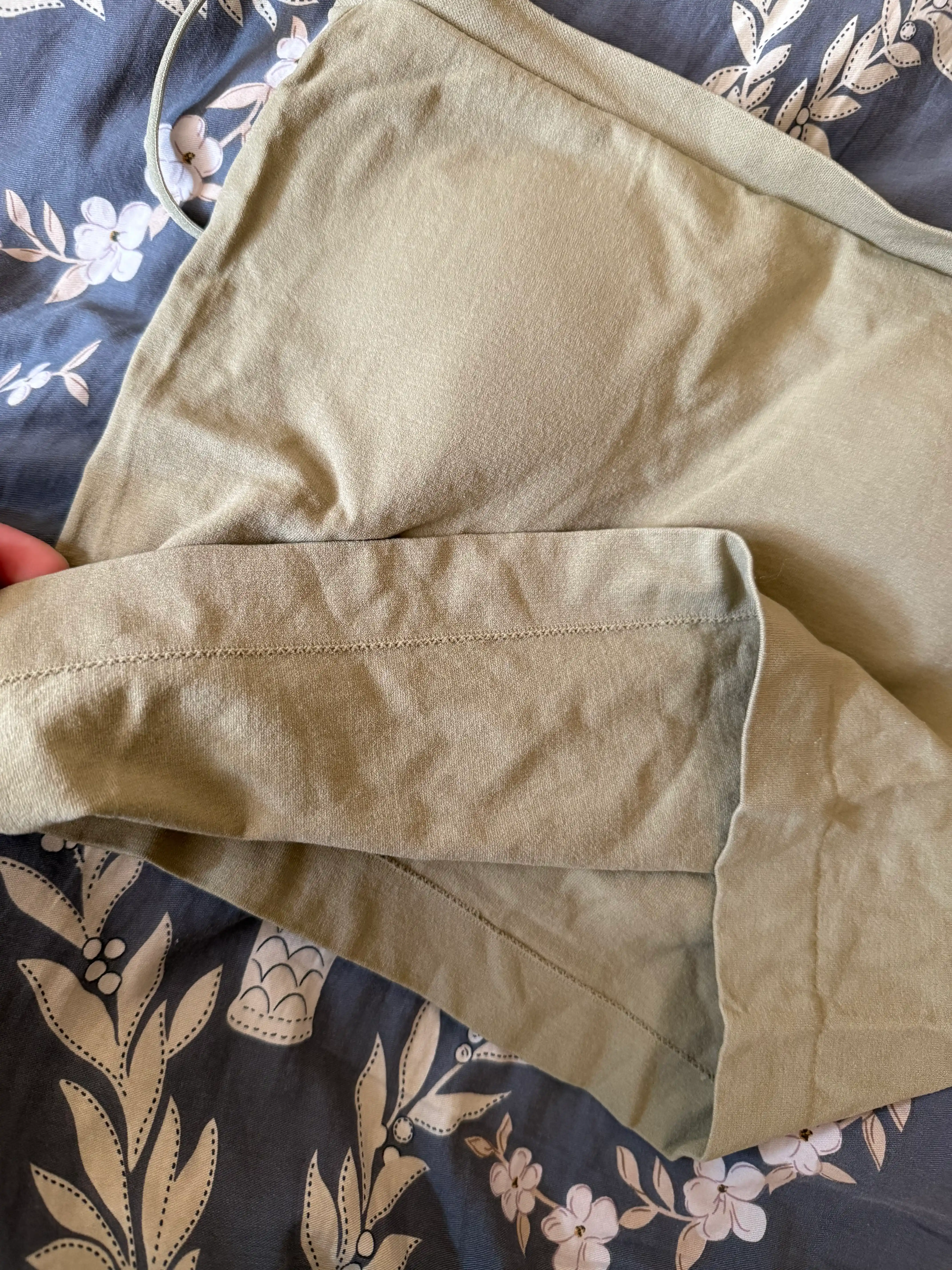 Ayollar uchun choksiz bralet topi - tasmali mayka, elastik va qulay
