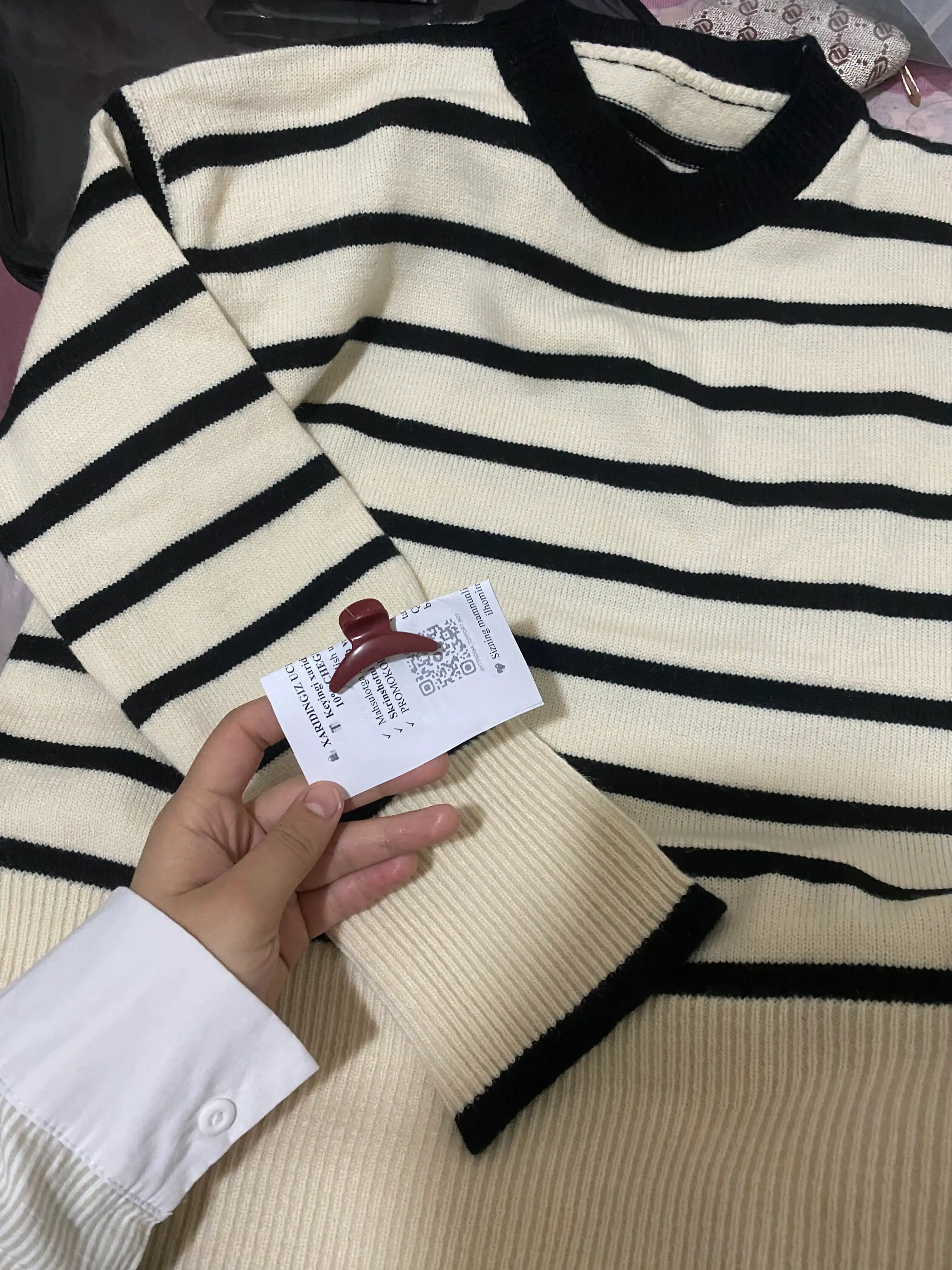 Ayollar va qizlar uchun jemferlar, kardiganlar, angorka, qalin va yumshoq