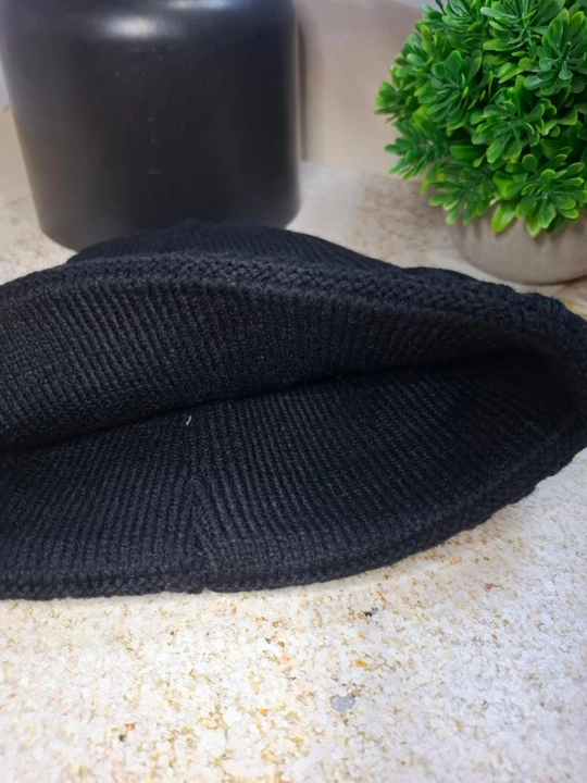 Erkaklar shlyapasi, qora, klassik, to‘qilgan, bini, qishki friz