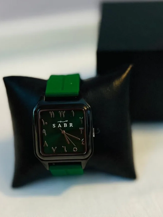 Erkaklar qo‘l soati Classic, Sabr
