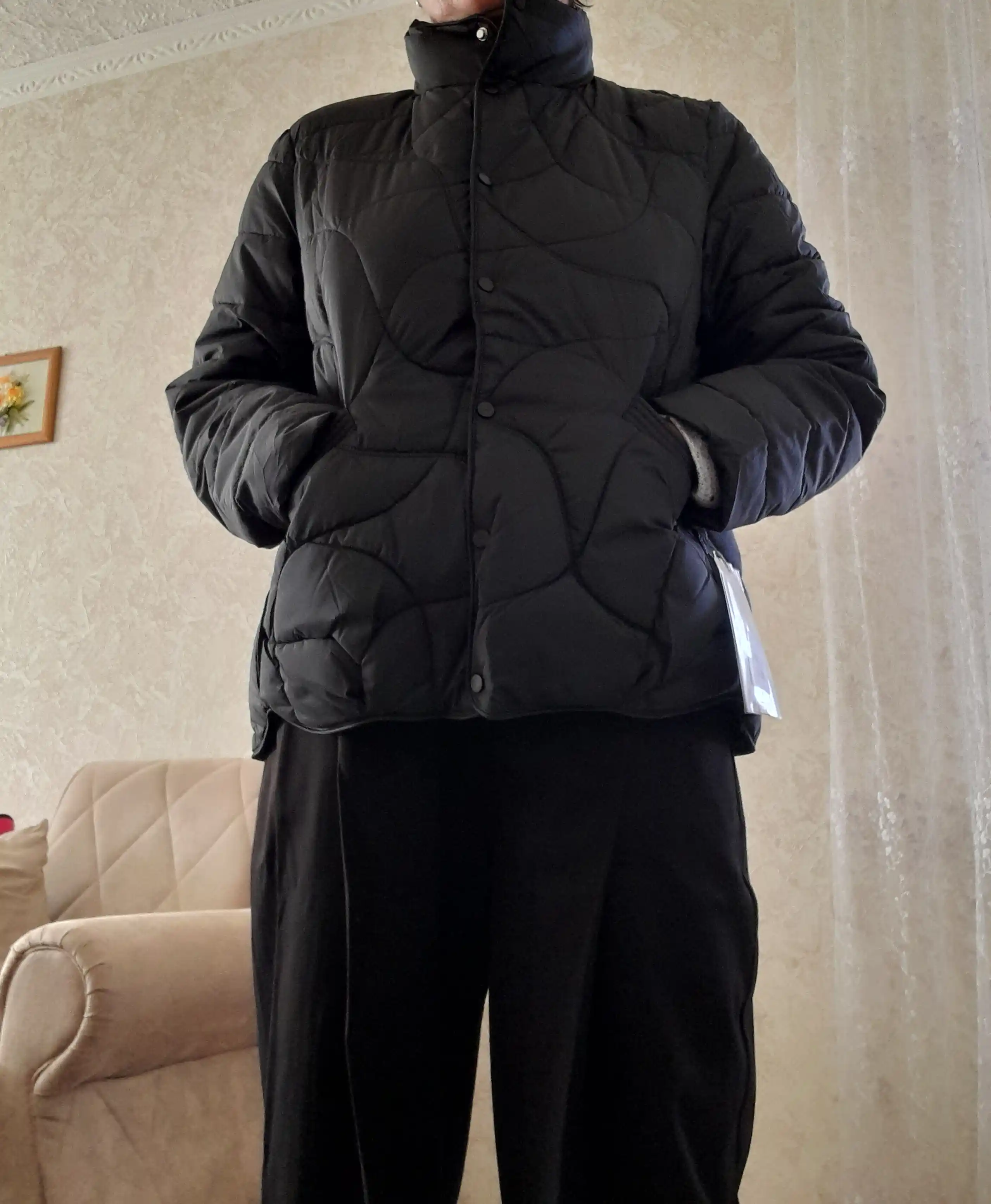 Yengil kuzgi va qishgi kurtkalar
