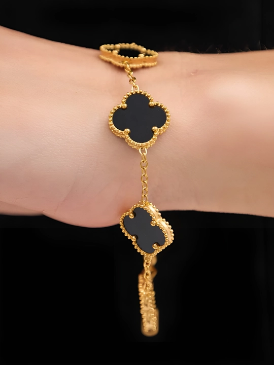 Van Cleef ayollar bilaguzugi