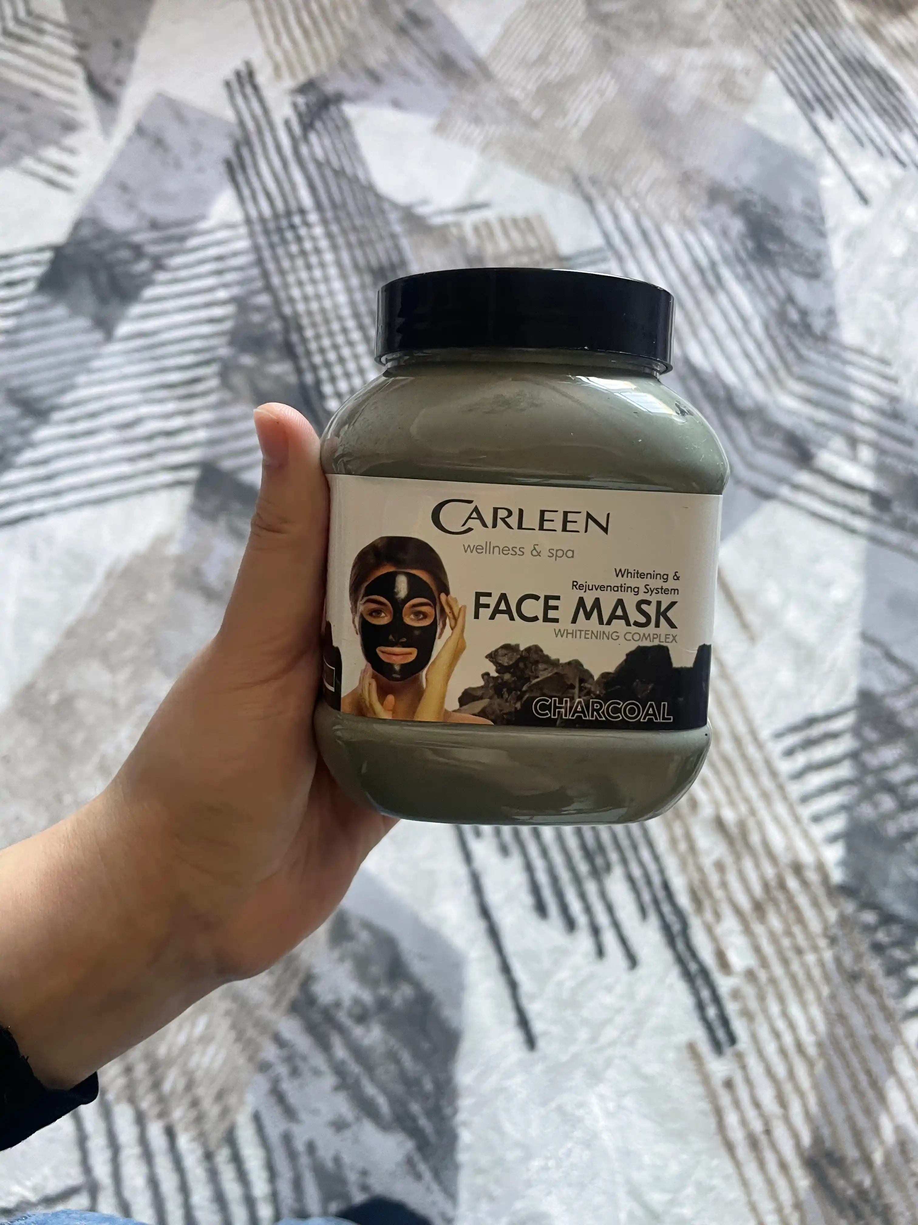 Глиняная маска для лица CARLEEN