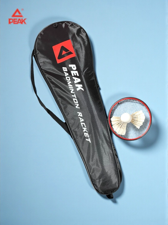 PEAK badminton to‘plami: 2 ta raketka, 3 ta volan va g‘ilof