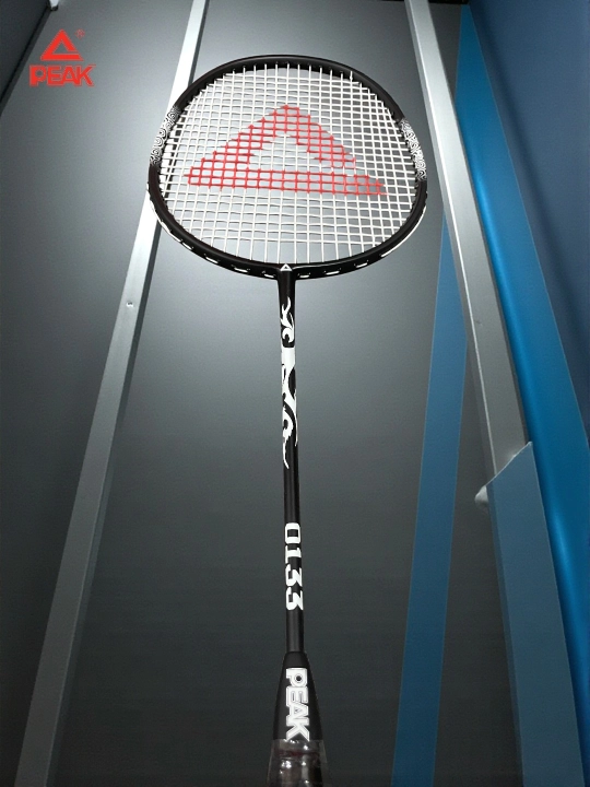 PEAK badminton to‘plami: 2 ta raketka, 3 ta volan va g‘ilof