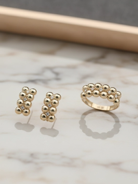 Ayollar uchun oltin uzuk va zirak to'plami, 5.76 gr, D48K model, tilla 585 proba, DIAMOND